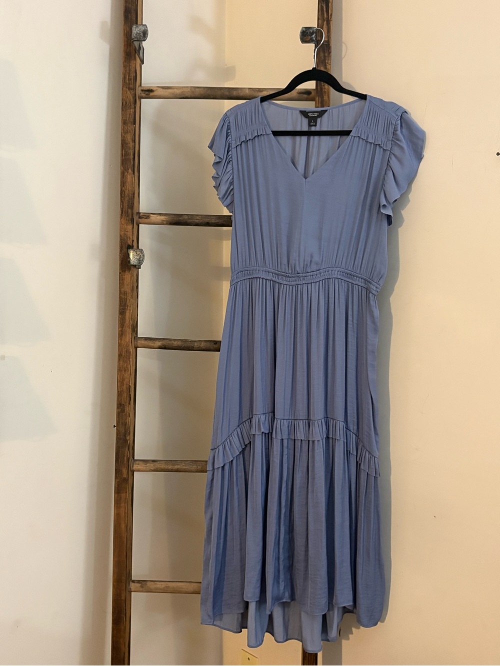 Simply Vera Vera Wang Dusty Blue Midi Tiered V-Neck Dress